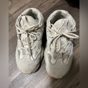 yeezy 500 size 6